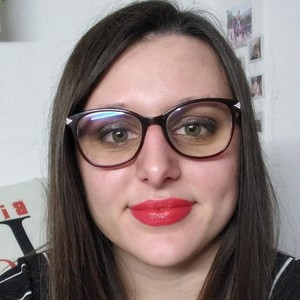 Laura - Sortie d'école & baby-sitting - Toulon