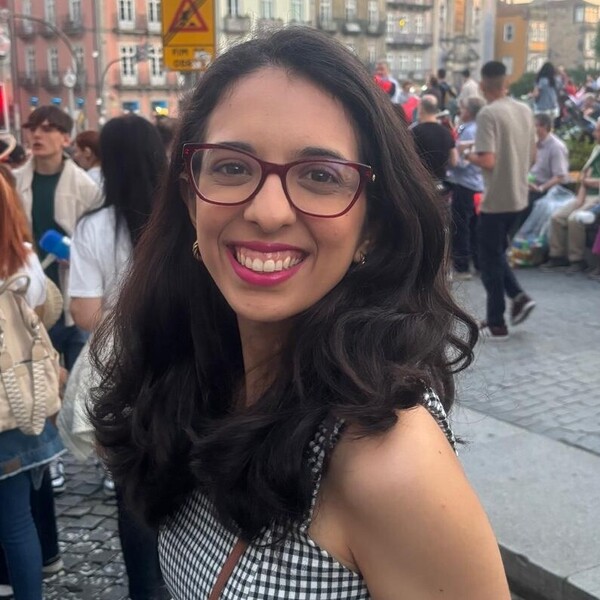 Ana Carine - Professor de Biologia - Recife