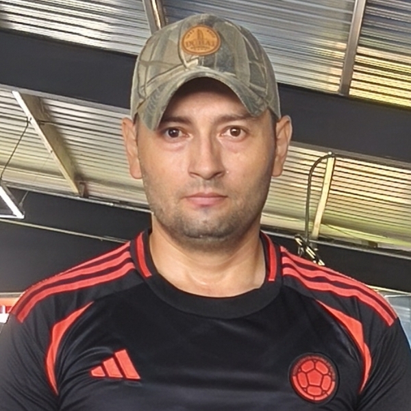 Samir - Profesor de fútbol americano - Melgar