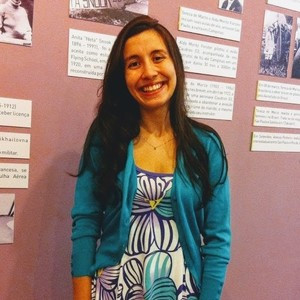 Ana Júlia - Prof de outras ciências humanas - Realengo