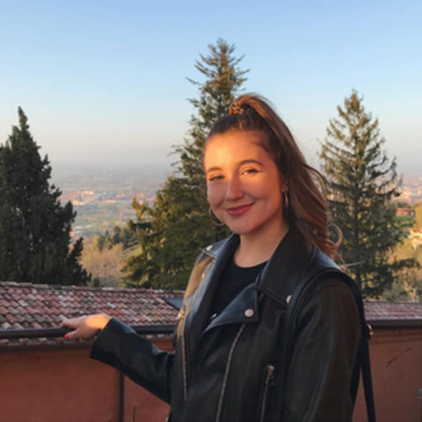 Amy - Spanish tutor - Queensferry