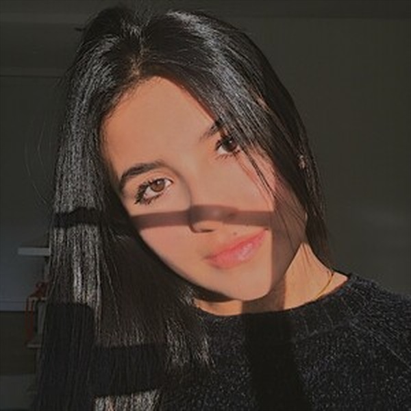 Manuela - prof de Matemáticas - Bogotá