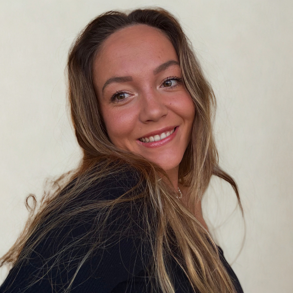 Elise - Prof d'aide aux devoirs - Pia