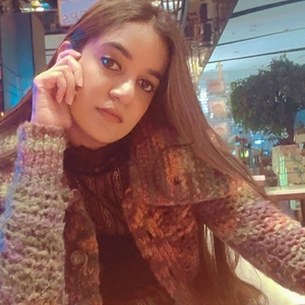 Vrinda - Economics tutor - New Delhi