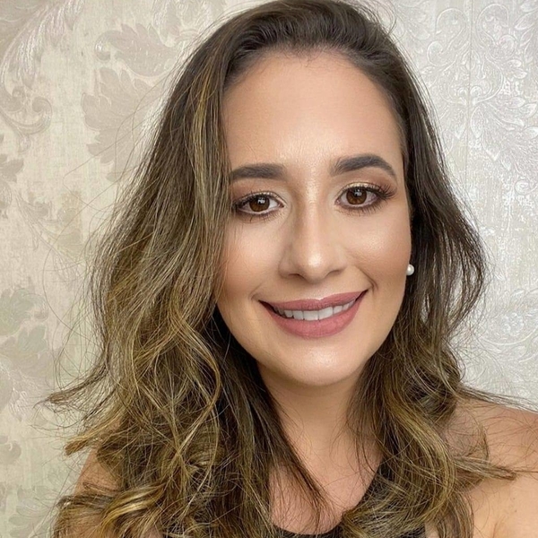 Glaucia - Prof de inglês - Sion