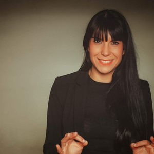 Laura - Profesor de expresión oral - 