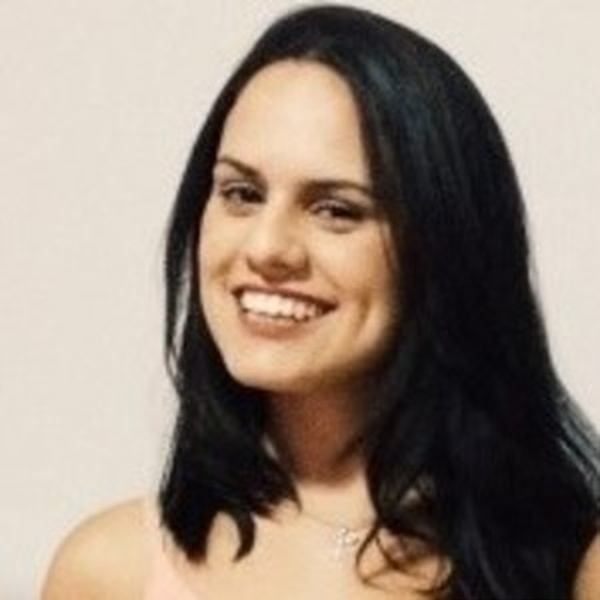 Silvia - Professor de Biologia - São Paulo