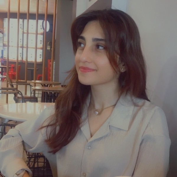 Merve - Türk dili ve edebiyatı öğretmeni - Manisa