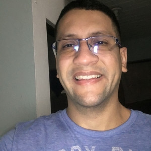 Thales - Professor de filosofia - Fortaleza