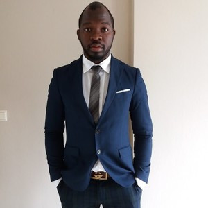 Leon - Prof de physique - chimie - Tubize