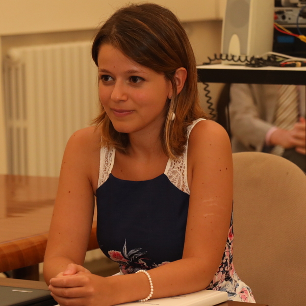 Antonella - Prof d'italiano scolastico - Bologna