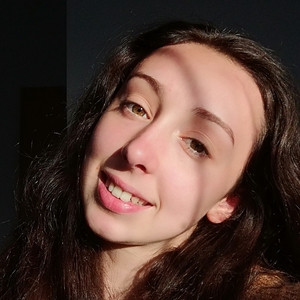 Amélie - Prof d'algèbre - Mons