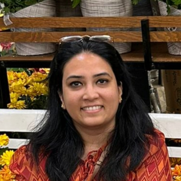 SHIVANGI - Computer programming tutor - Leitir Ceanainn