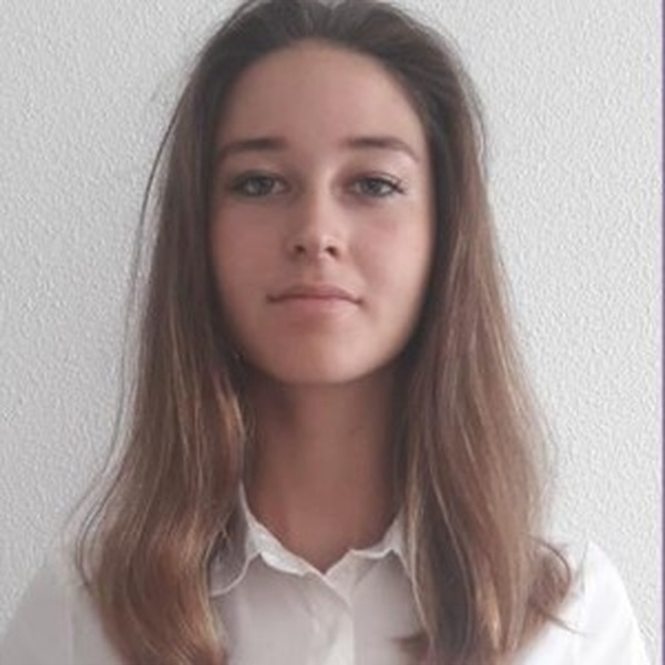 Sarah - Prof de maths - Orléans