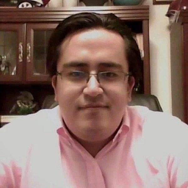 Carlos Alejandro - Profe de historia - García