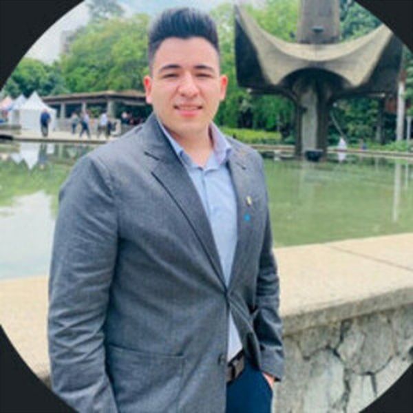 Daniel de Jesús - profesor de finanzas - Medellín