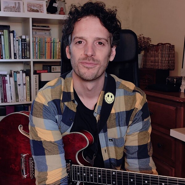 Ricardo - Prof guitarra elétrica - Sintra
