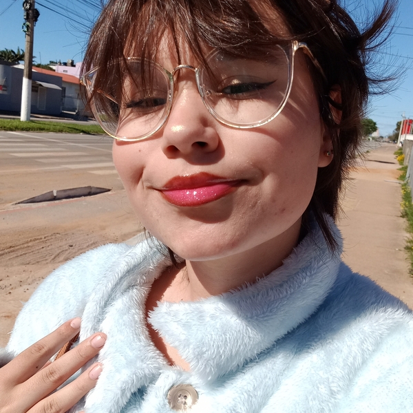 Júlia - Professor de inglês - Jardim
