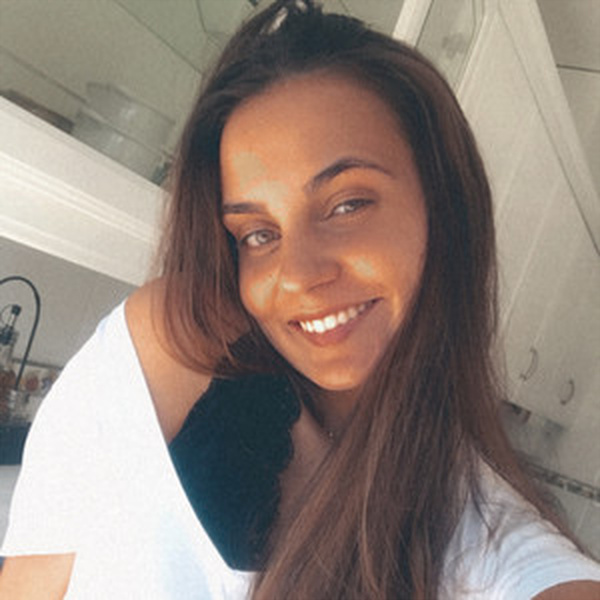 Sara - Professor de Biologia - Arrabal