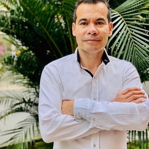 Hector - Profesor de matemática - Medellín