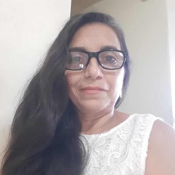 Maria - Prof de português (brasil) - Méier