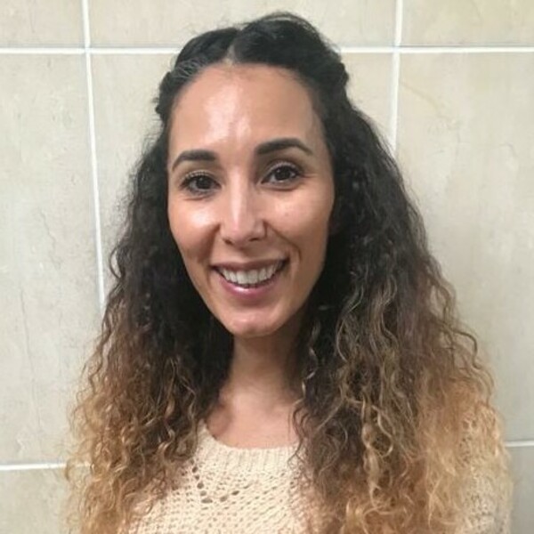 Jamila - French tutor - Atherton