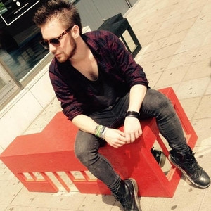 Luka - Prof de MAO - Écaussinnes