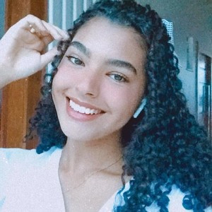 Yasmin - Professor de português para estrangeiros - Jaqueline