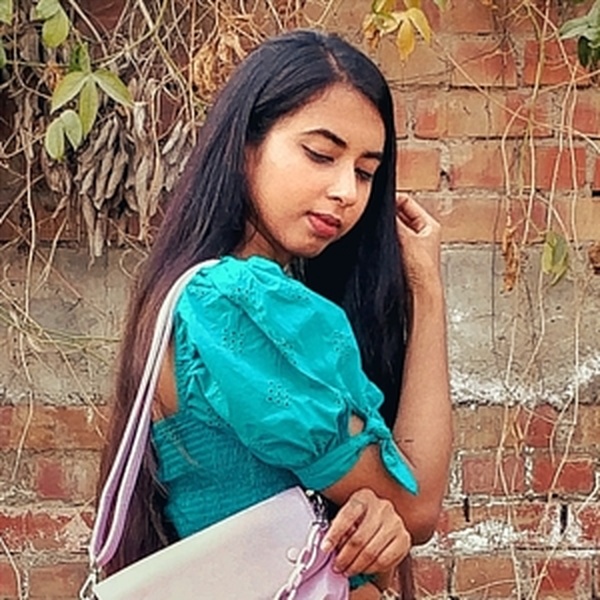 Nupur - Personal shopping tutor - Faridabad