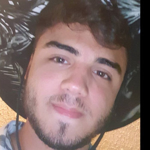 Adriano - Prof de preparação de acesso à faculdade - Jardim Alvorada