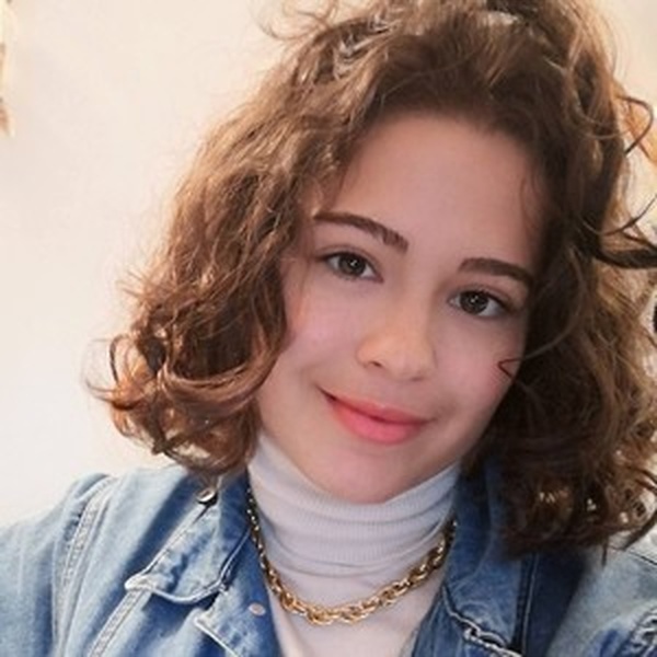 Nathalia Caroline - Professor de biologia - Albufeira