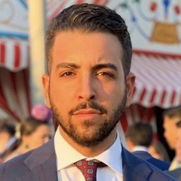 Gianluca - Insegnante di diritto civile - Firenze