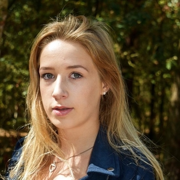Cathelijne - Leraar economie - Helmond