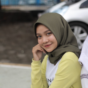 Tiara - Guru pekerjaan tangan - Wonosobo