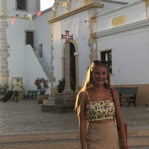 Charlotte - Spanish tutor - Brinsley