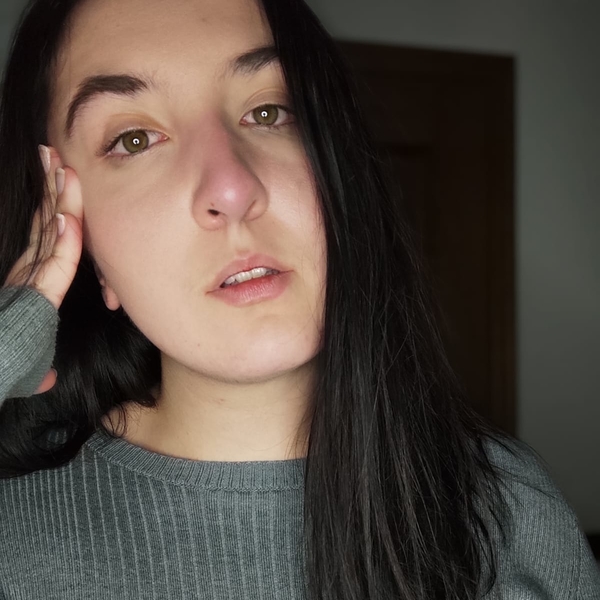 Veronica - Insegnante di traduzione - inglese - L'Aquila