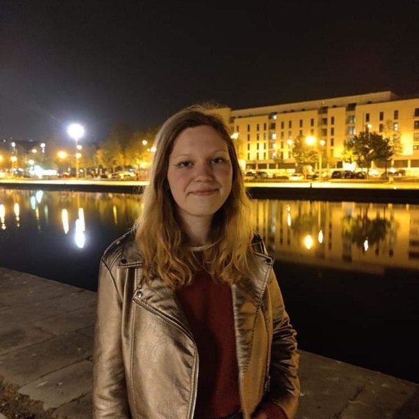 Cécile - Prof de droit civil - Issy-les-Moulineaux