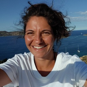 Annalisa - Insegnante di biologia - Caserta