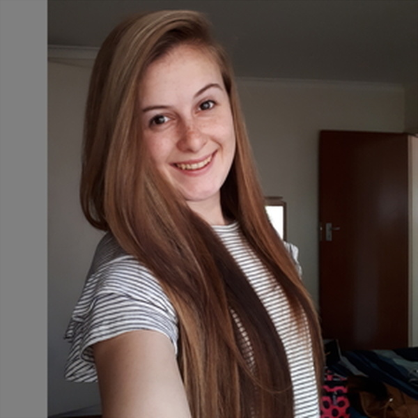 Carmi - English listening teacher - Emalahleni