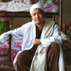 Al-ustadz  tomi abdul latif