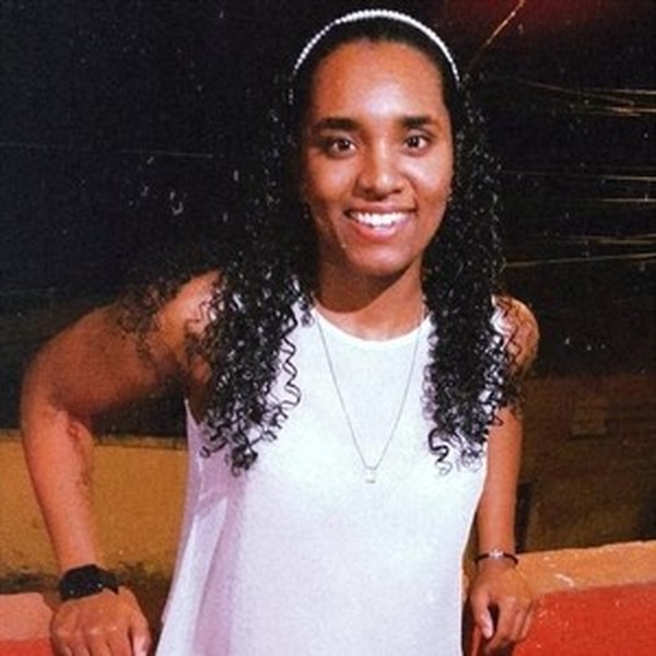Natacha - Professor de português para estrangeiros - Baronesa