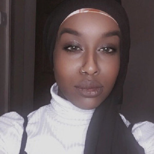 Aisha - Computer skills tutor - Northolt