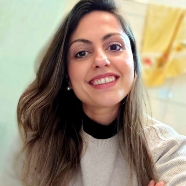 Anna Thais - Prof de direito ambiental - Abranches