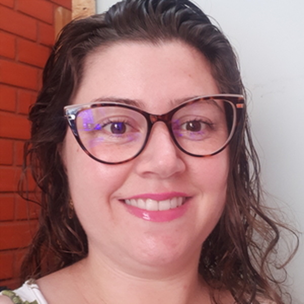 Débora - Professor de Alfabetização - Nova Santa Rita