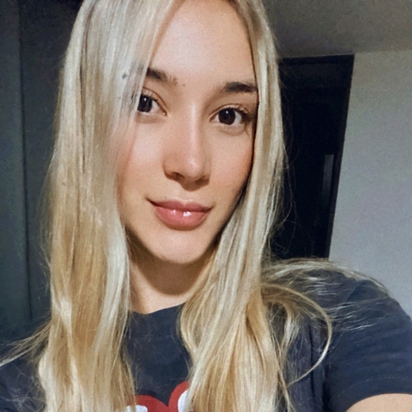 Luisa Fernanda - profesor de diseño web - Medellín