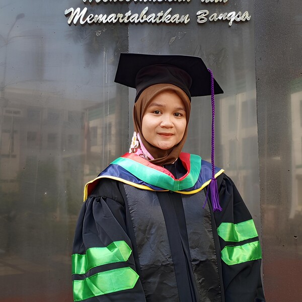 Nazira - Guru aljabar - Kecamatan Tebet