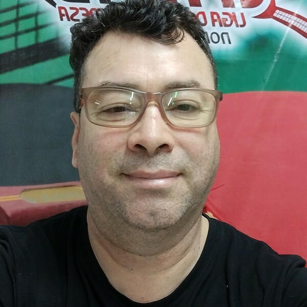 Josue Los Patios, Profesional de idiomas ensena y te facilita el