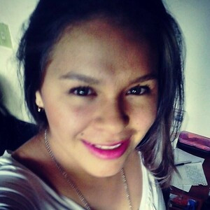 Cindy - Profe de cuidado de niños - Medellín