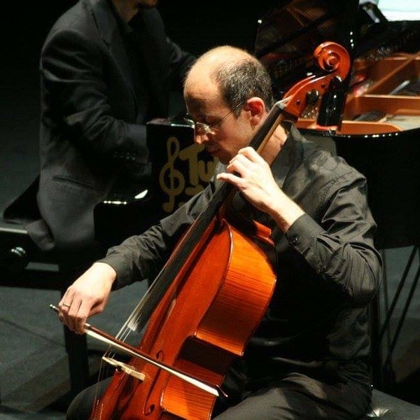 Pier Paolo - Insegnante di violoncello - Gravina di Catania