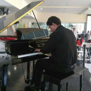 Fernando Ademir - Profesor piano - Ciudad de México